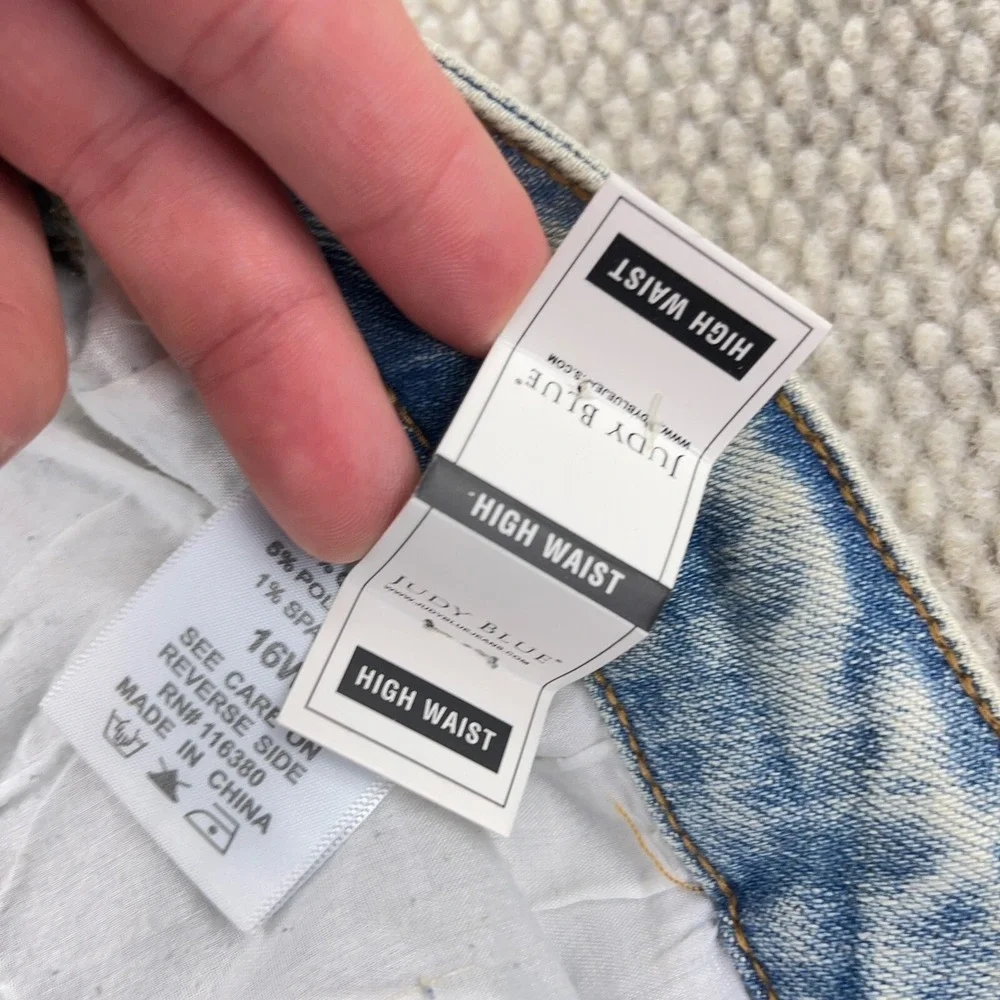 Judy Blue Jeans Women 16W Straight Leg High Waist Light Wash Distressed  Holes - Picture 10 of 16